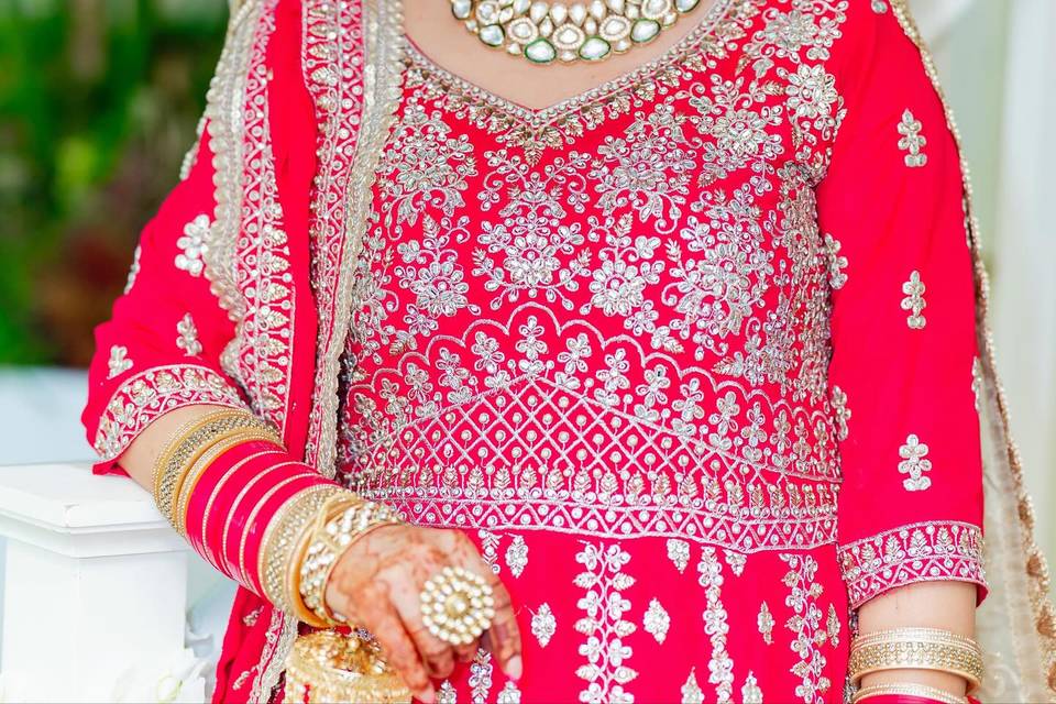S.R Creations Inc.