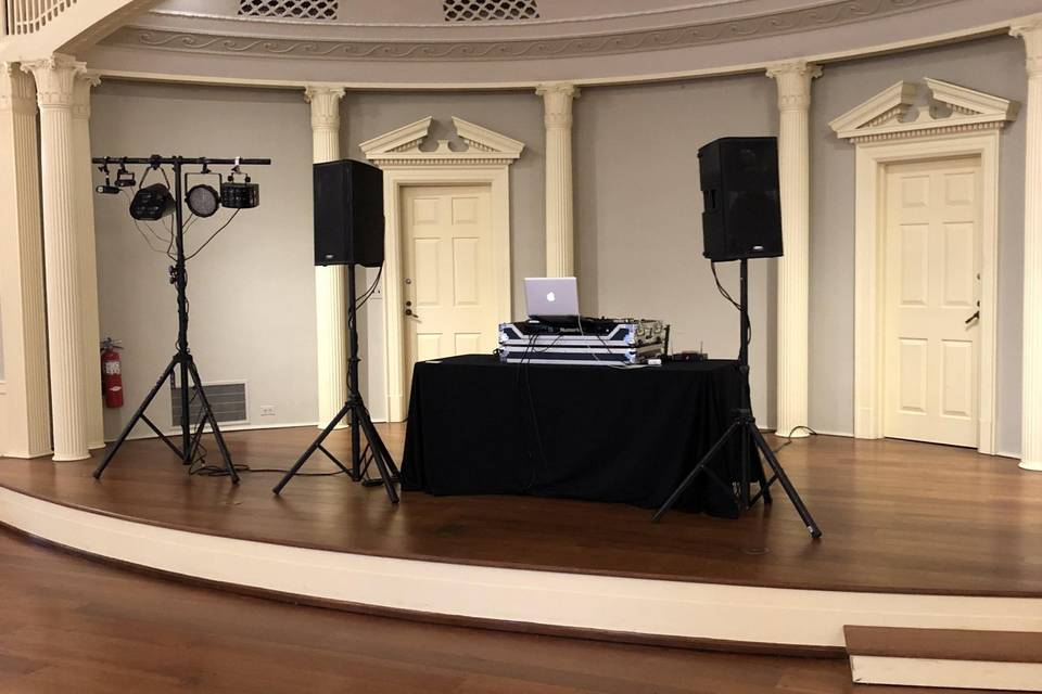 DJ Equipment Set-Up