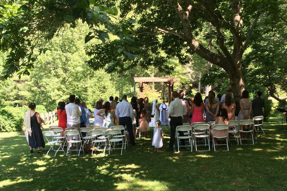 Wedding ceremony at the vineyards at betty's creek, sylva, nc (near dillsboro). Garden wedding.