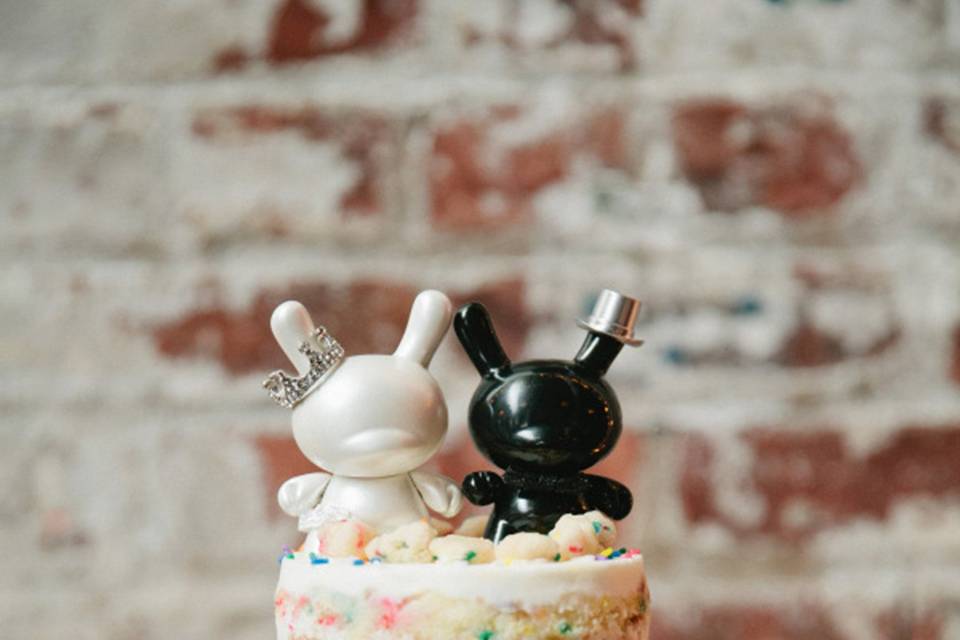 Four tier birthday cake | credit: sasithon pooviriyaku photo