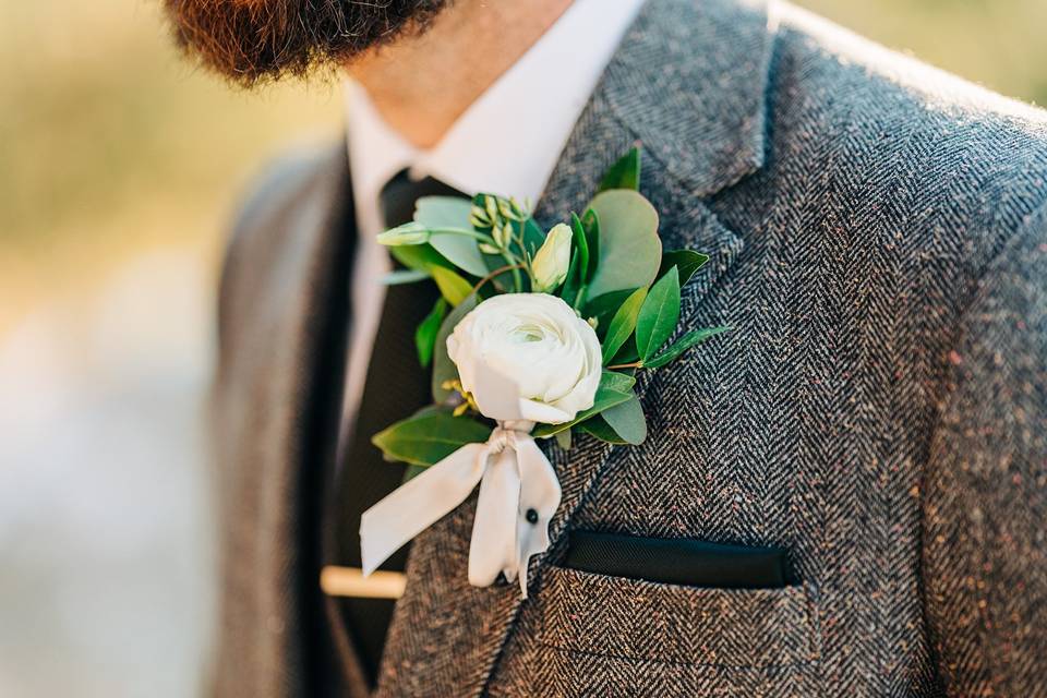 Winter white boutonniere