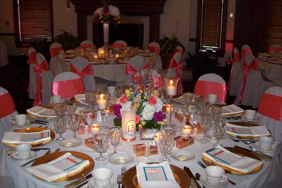 Table setting with candle centerpiece