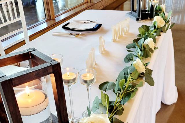 Sweetheart table