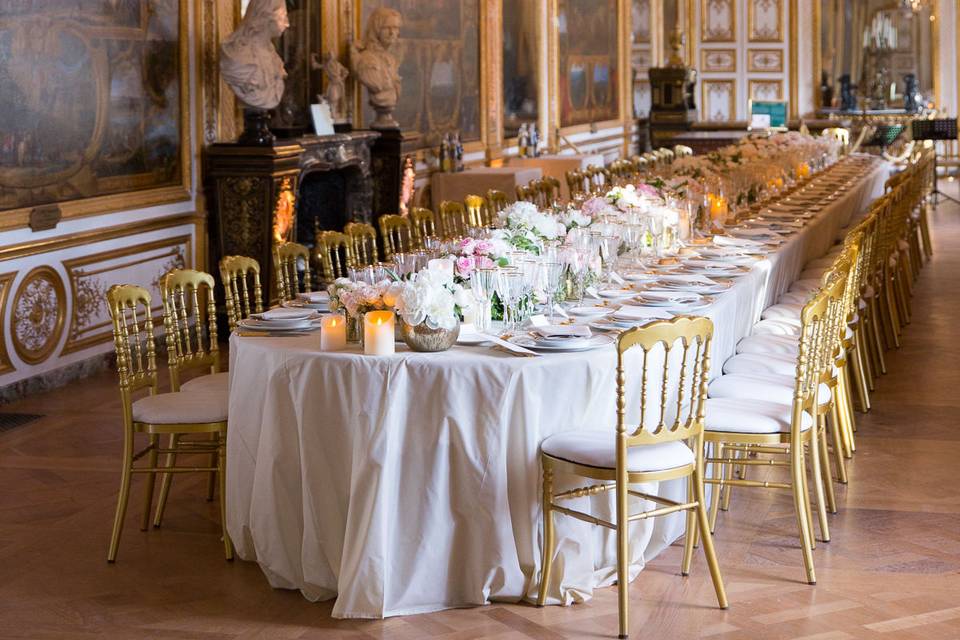 Luxury wedding dinner in France