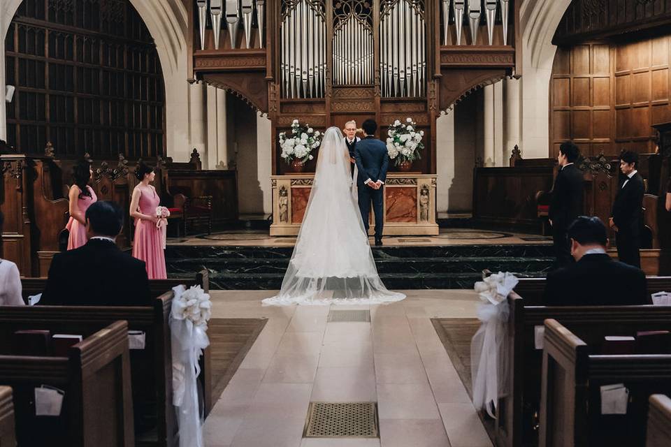 Church wedding in Paris