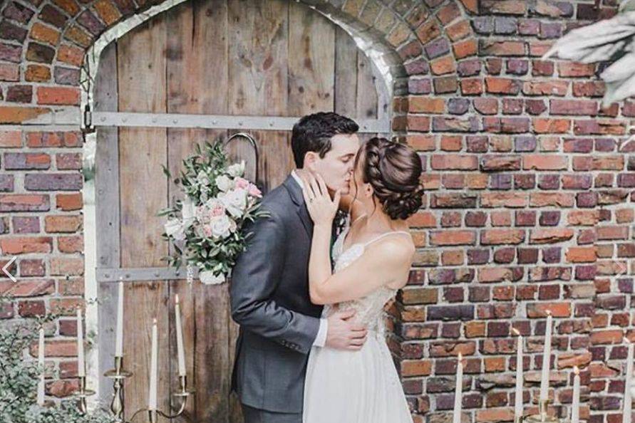 Wedded kisses