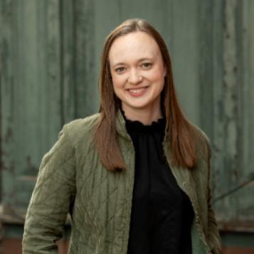 Dyan Holt