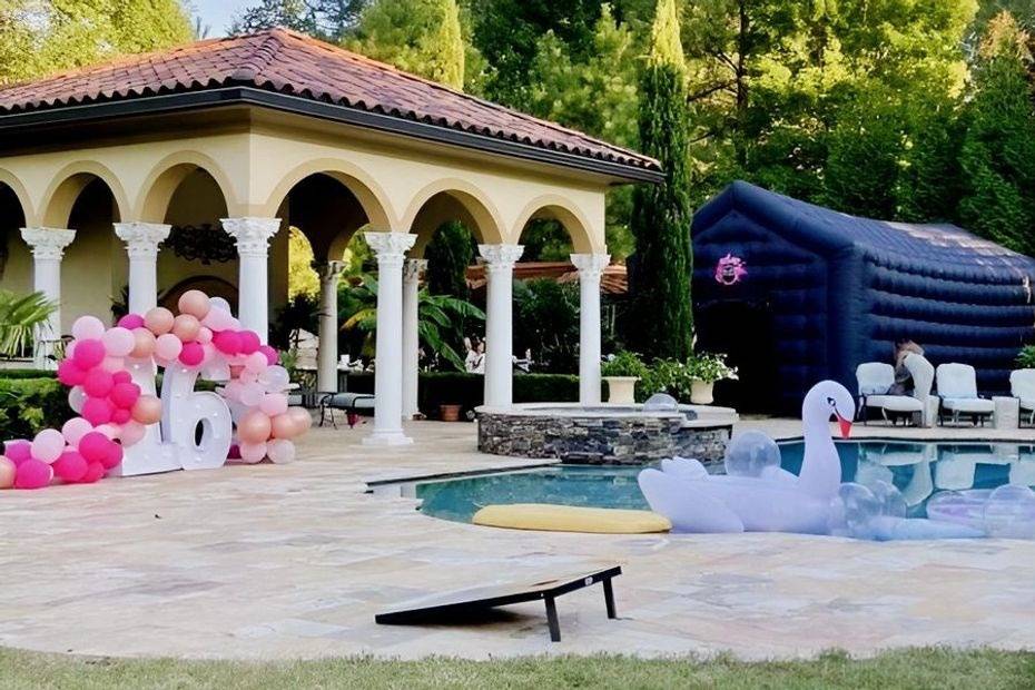 Oak Inflatables, LLC