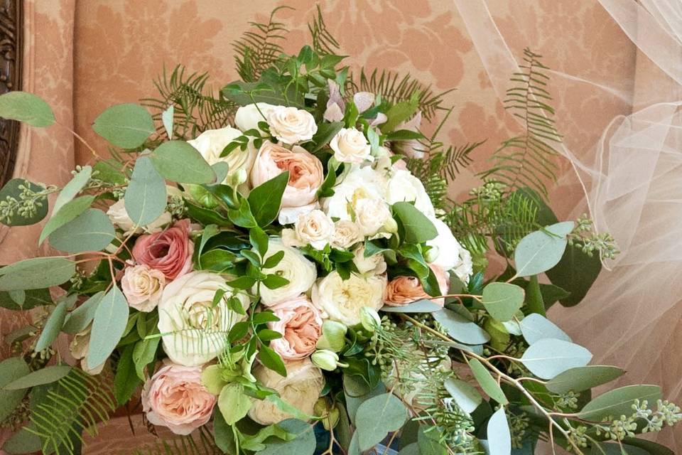 Bride and bridesmaids' bouquets