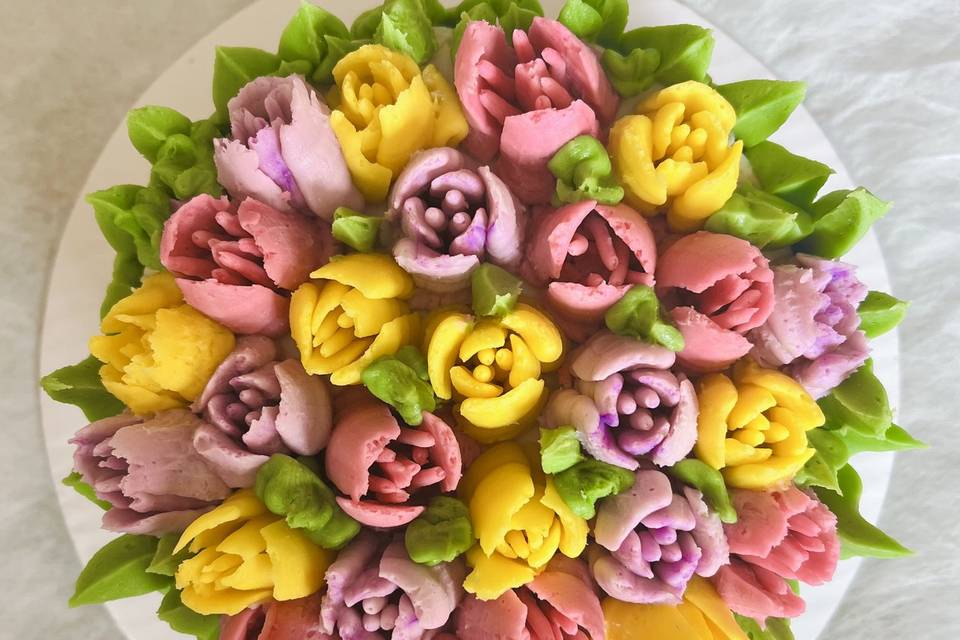 Tulip garden cake