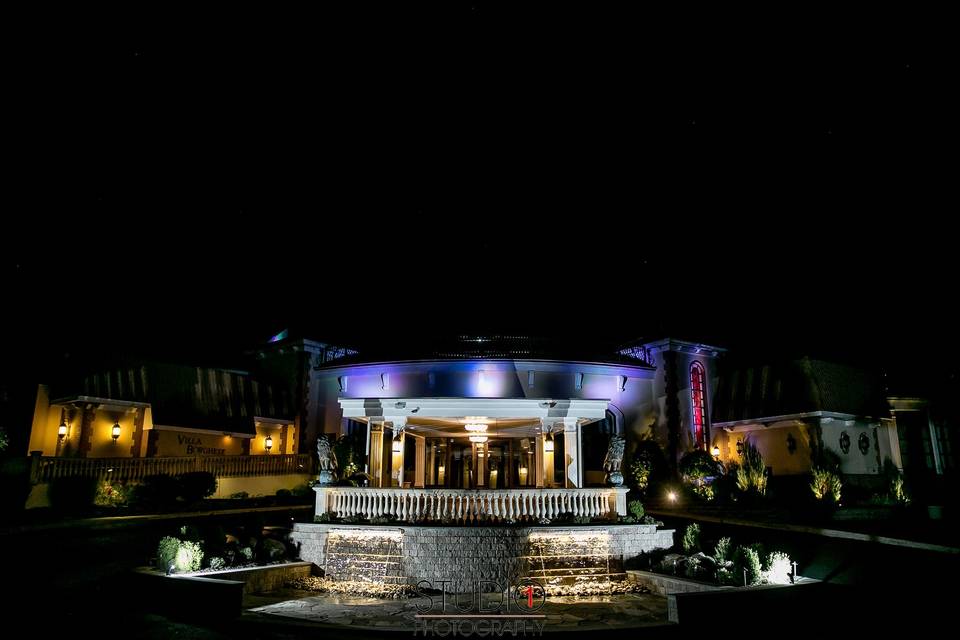 Villa Borghese at night