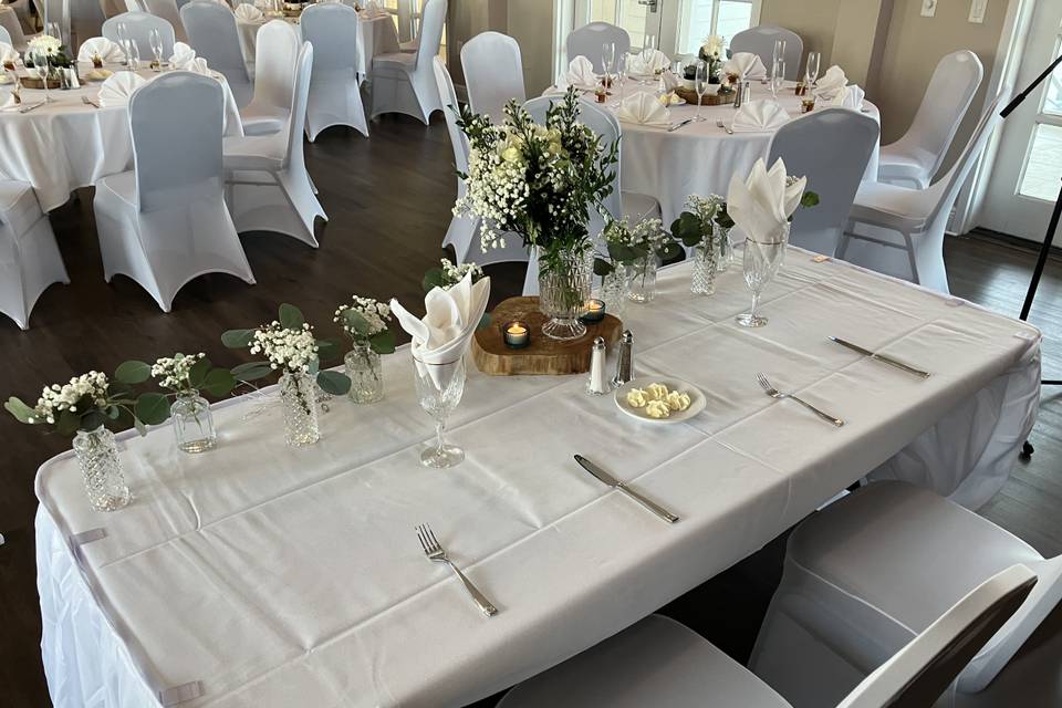 Bride and Groom Dining