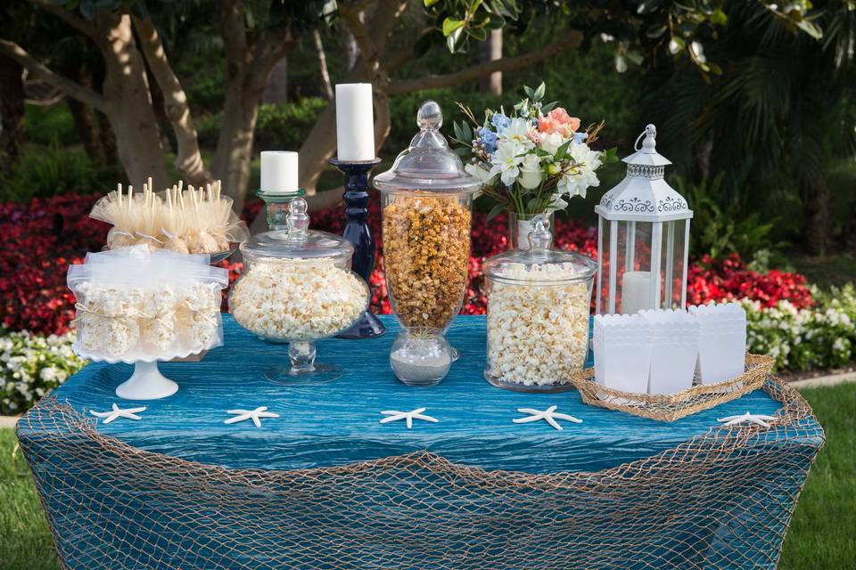 Fancy Pop Popcorn Buffet Bars & Custom Favors