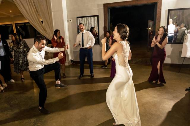 Bride and Groom showing off!