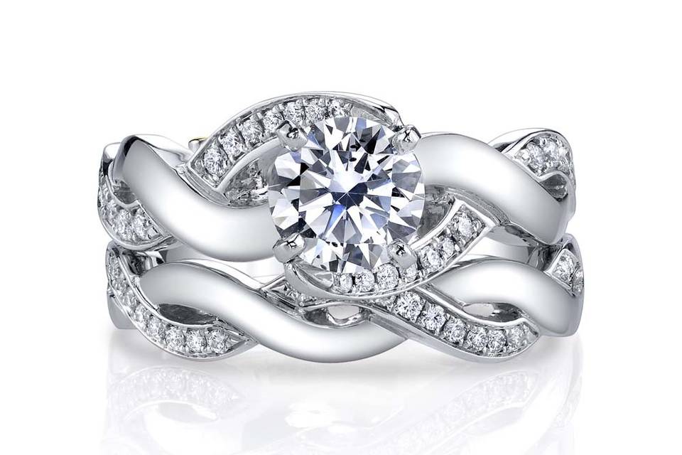 Intrigue engagement ring &band