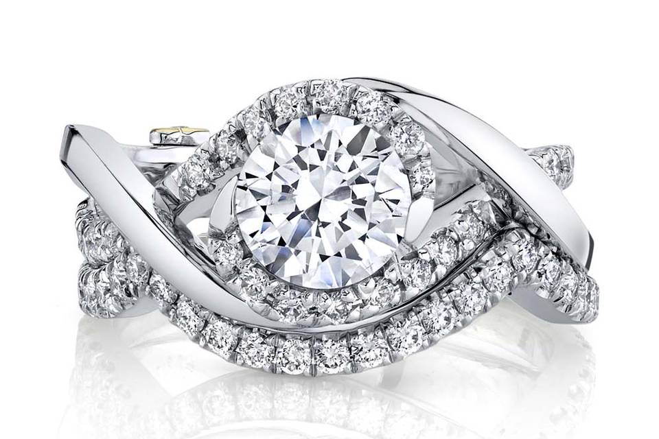 Scintillate engagement ring