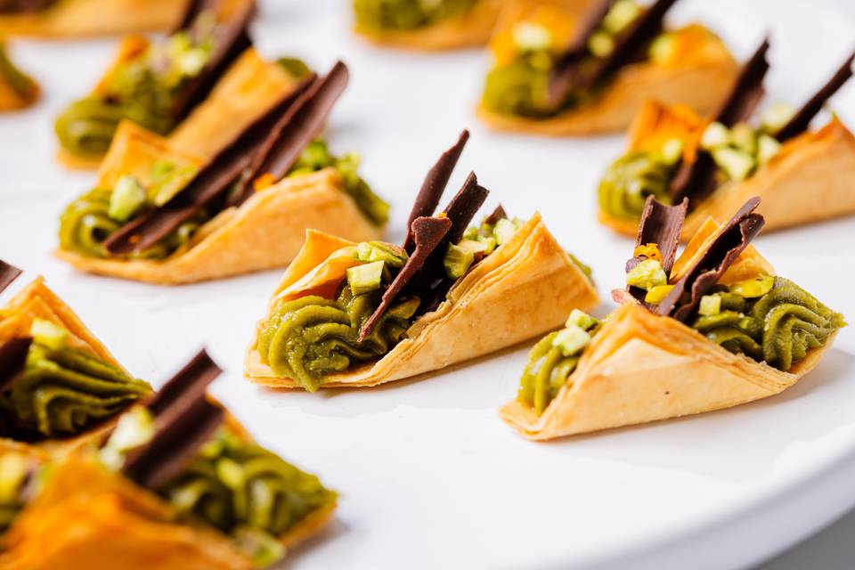 Pistachio Phyllo Cannolis
