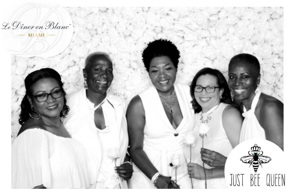 DinerEnBlancGroup