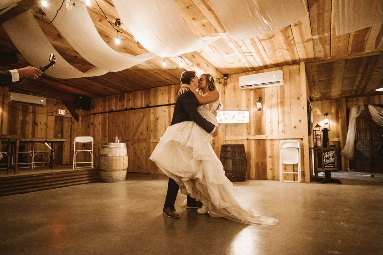 Red Barn Event Center - Venue - Benson, AZ - WeddingWire