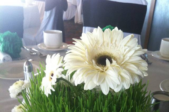 I DO Flowers by Nanette