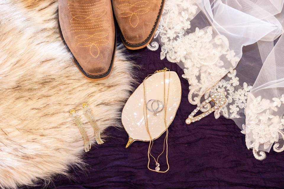 Ain’t No Blonde’s Chic Boutique