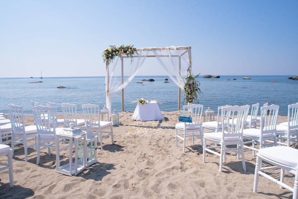 Wedding by the sea