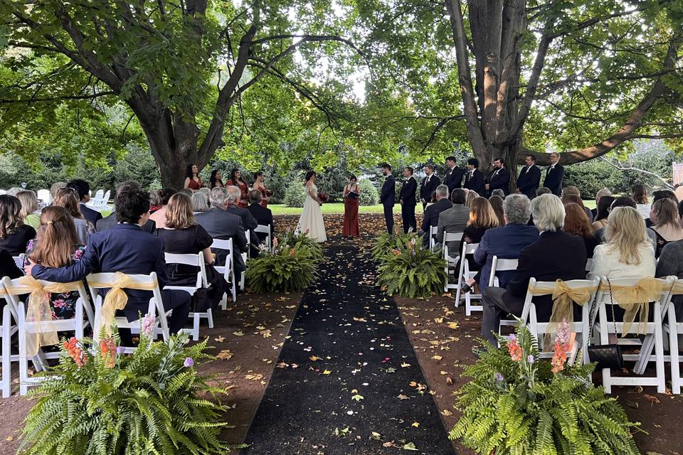 Ceremony at Thompson Inn