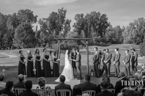 La Donna Weddings Officiants & Ceremony Coordinating Services