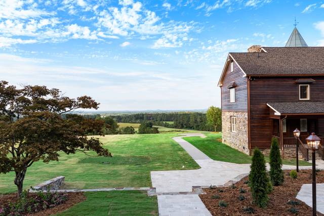 The Mountain House Inn