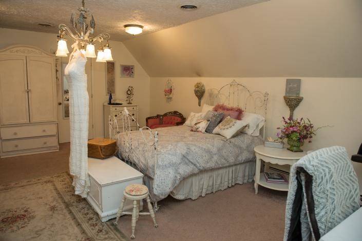 Bridal suite