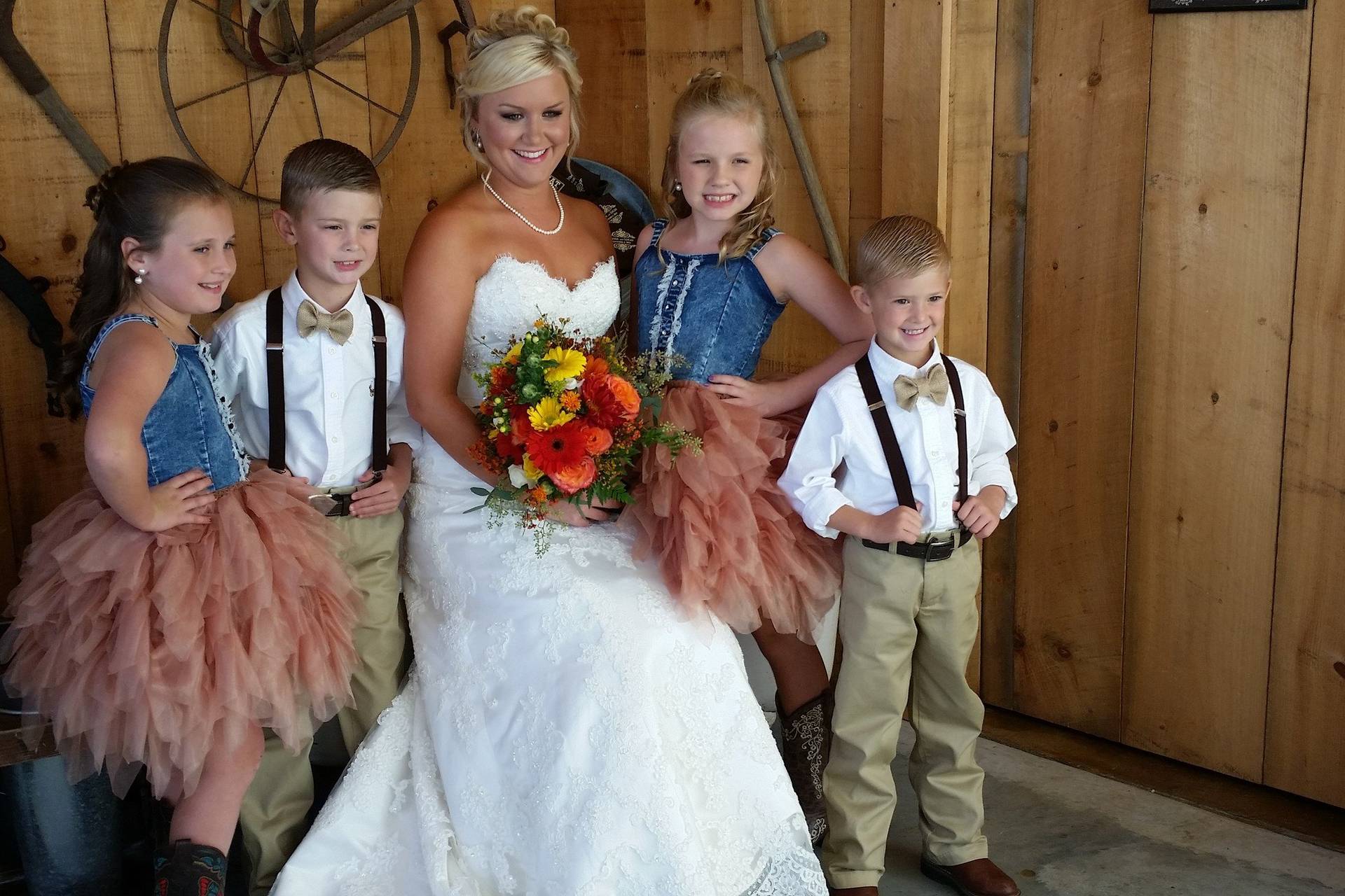 The Cloer Barn - Barn & Farm Weddings - Chatsworth, GA - WeddingWire