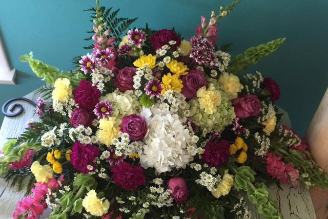 Vivid arrangement