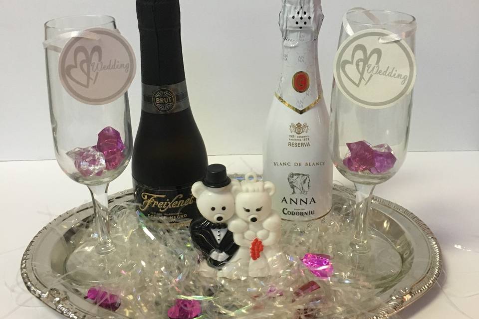 Valencia Liquor and Wedding Wine Favors