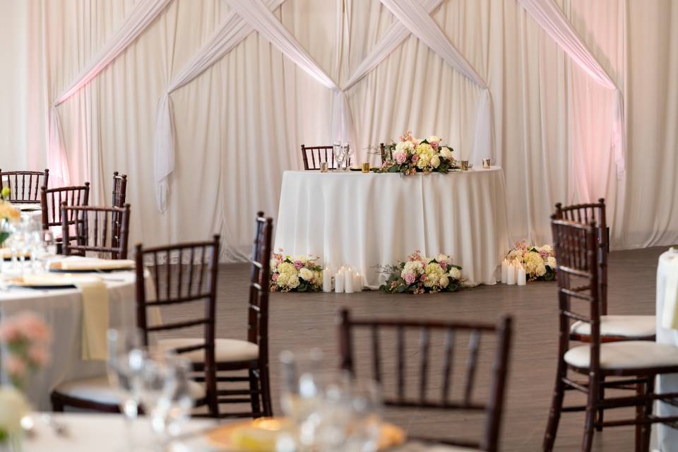 Sweetheart table