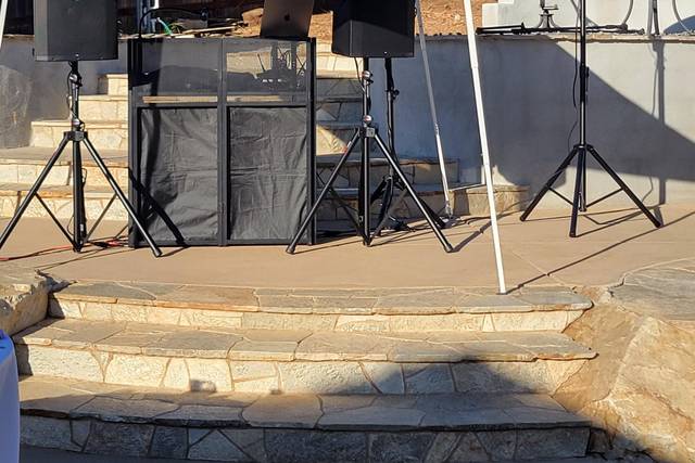 DJ Set Up