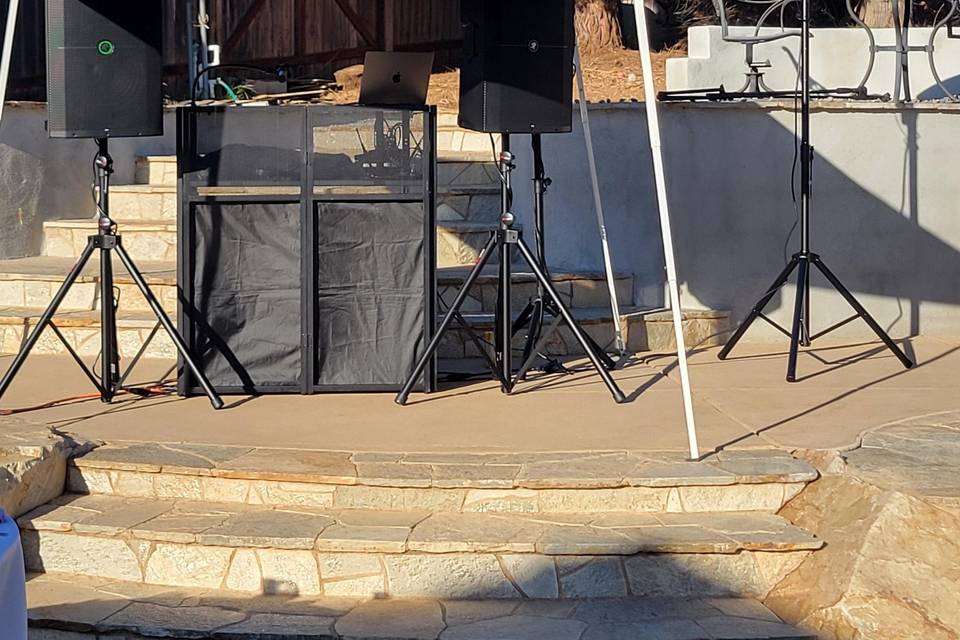 DJ Set Up