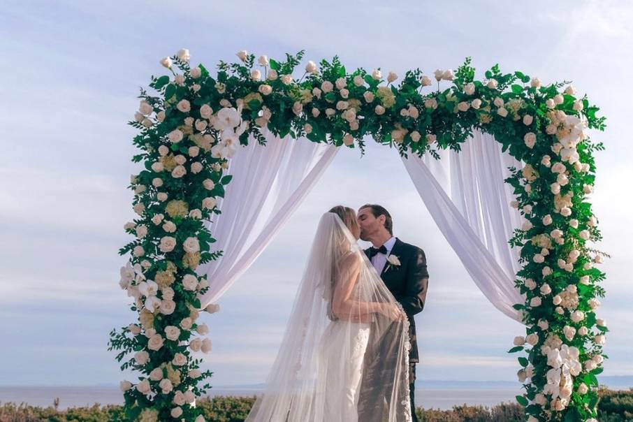 Full floral arch