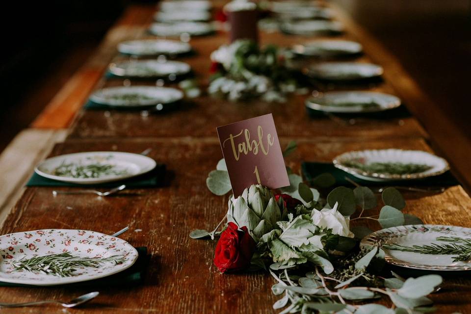 Rustic table wedding centerpieces