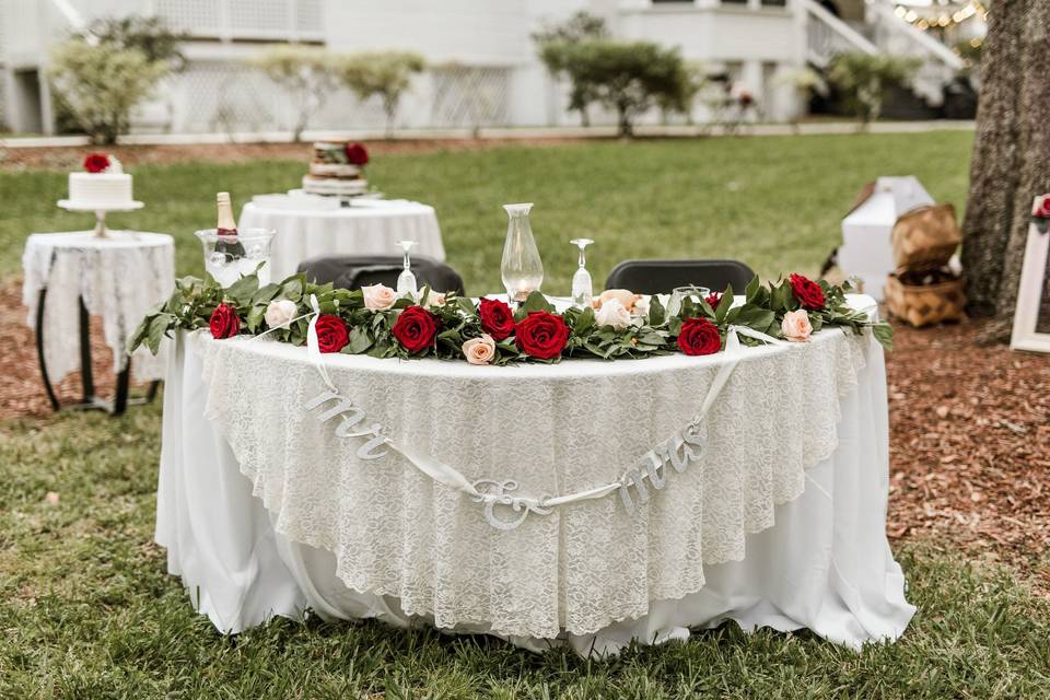 Sweetheart table