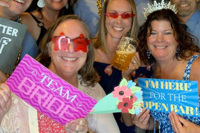 2D Photo Booths LLC