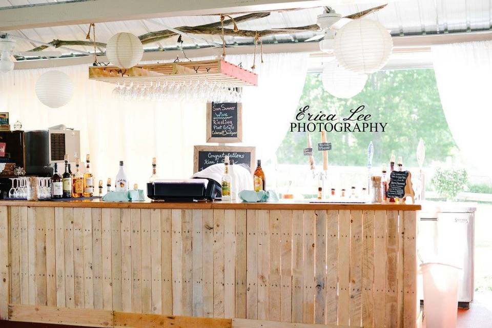 Bar made from pallets