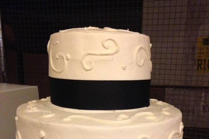 Black and white textured wedding cake