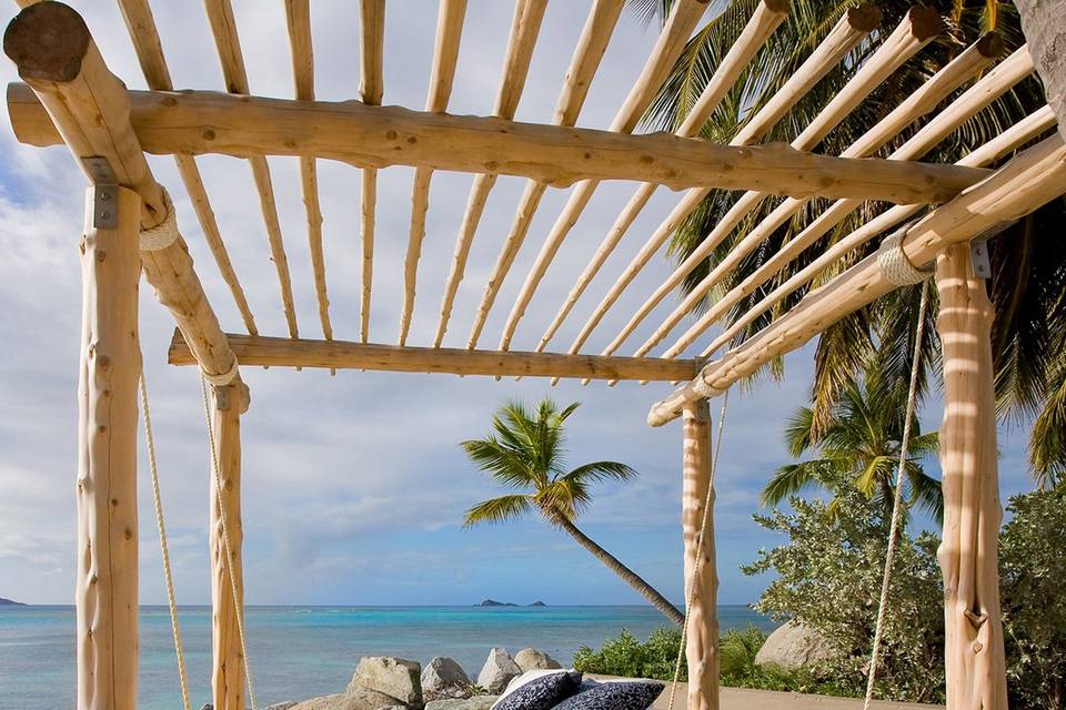 The Villa’s hammocks take relaxation up a notch.
