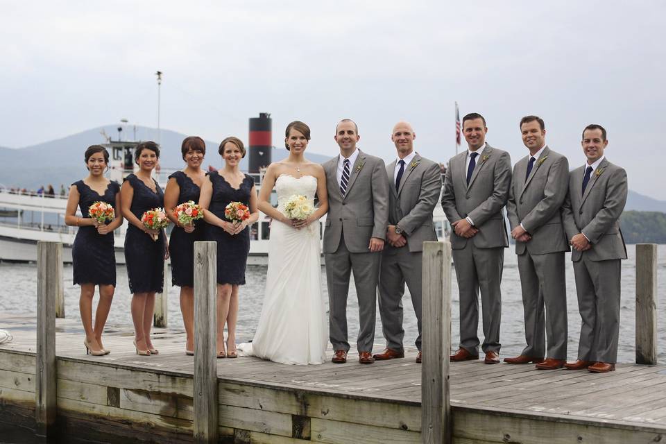 The couple with the bridesmaids and groomsmen