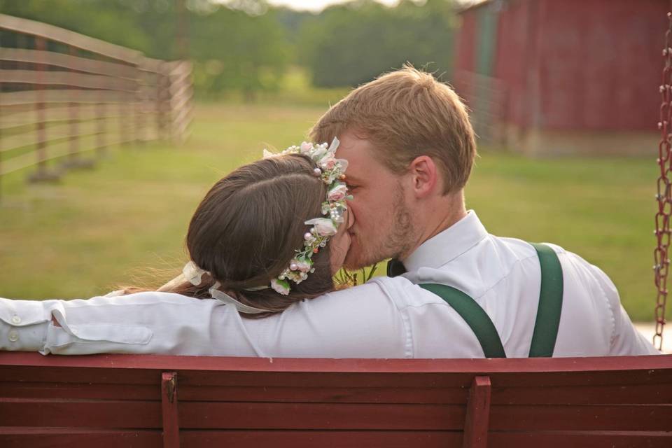 Bench kiss