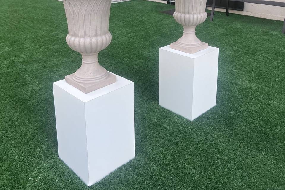 White Pillars