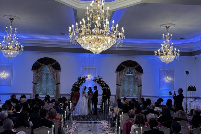 Indoor ballroom ceremony