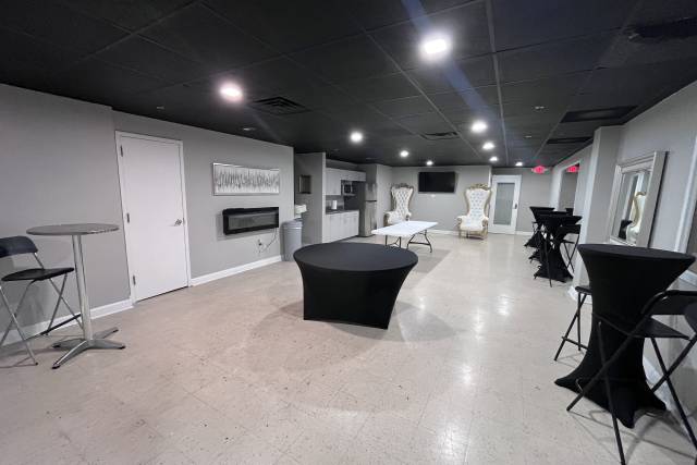VIP Lounge