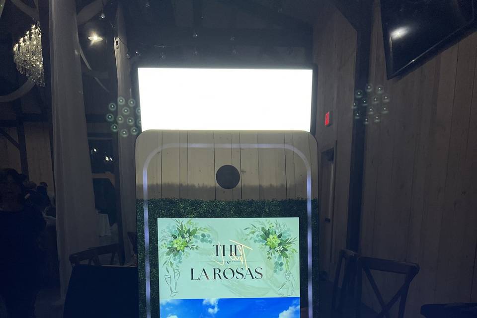 Mirror Selfie Booth