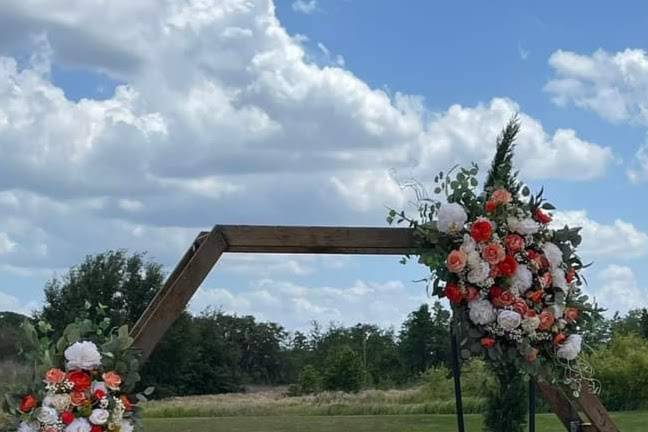 PEACH ARCH ARRANGEMENT